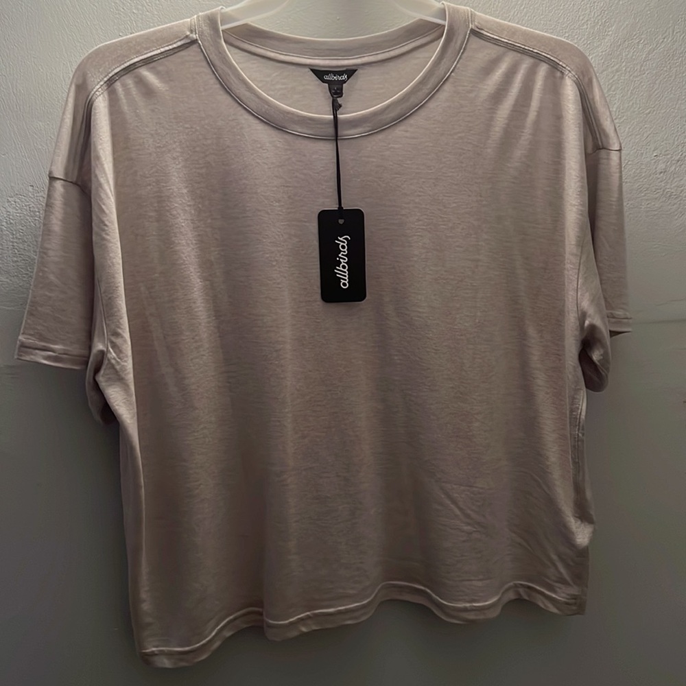 Allbirds top